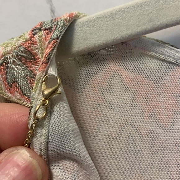 Alfred Dunner Lined Women’s Blouse Size M Detachable Necklace - Picture 4 of 8